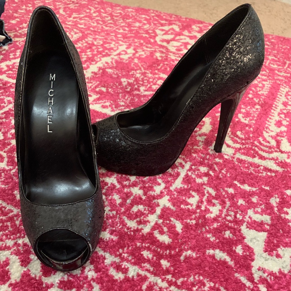 Sparkle Black Pumps